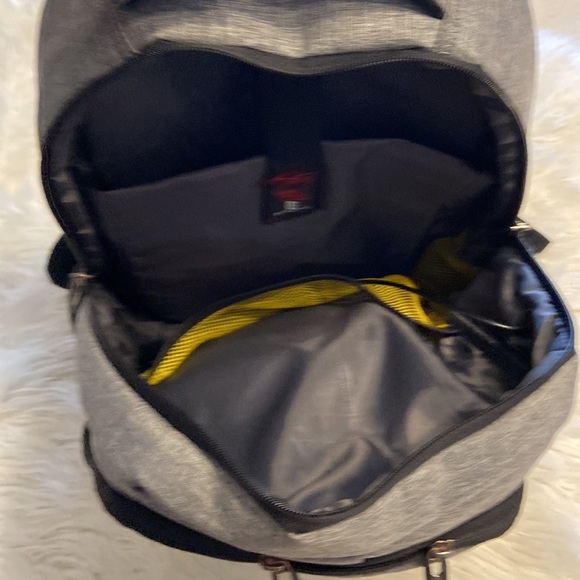 Bruno Cavalli Backpack large color gray and black long 19”wide 16” - Picture 7 of 16